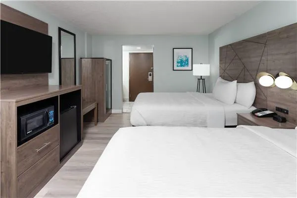 Wingate by Wyndham Sheboygan 5