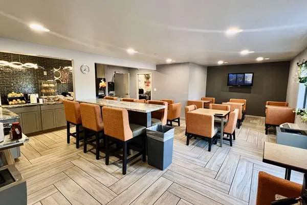 La Quinta Inn by Wyndham Sheboygan 4