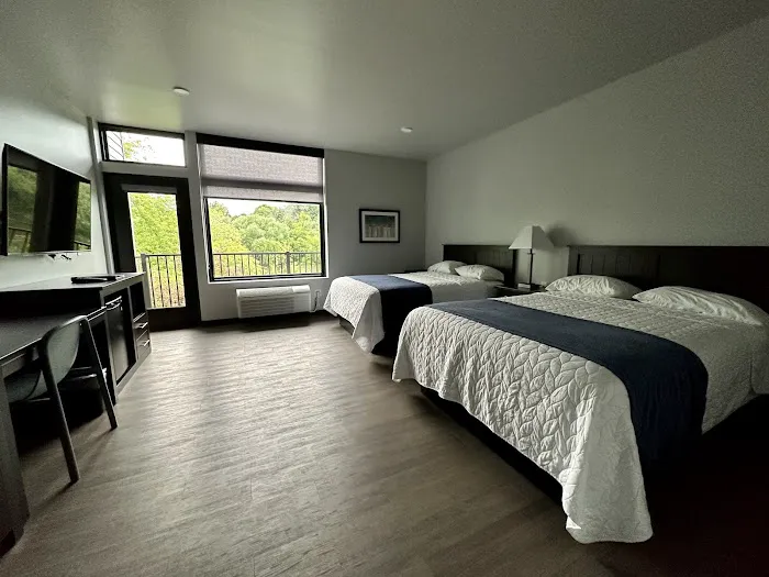 Watershed Hotel 4
