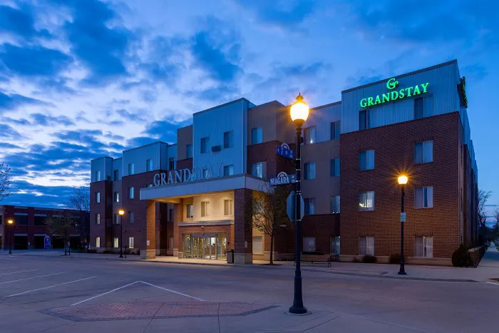 GrandStay Residential Suites Hotel Sheboygan 5