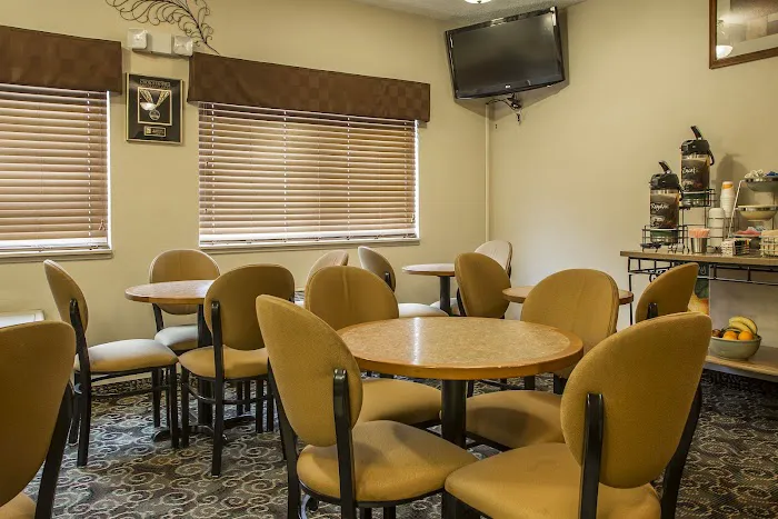 Quality Inn Sheboygan North I-43 4