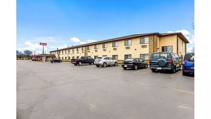 Quality Inn Sheboygan North I-43 4