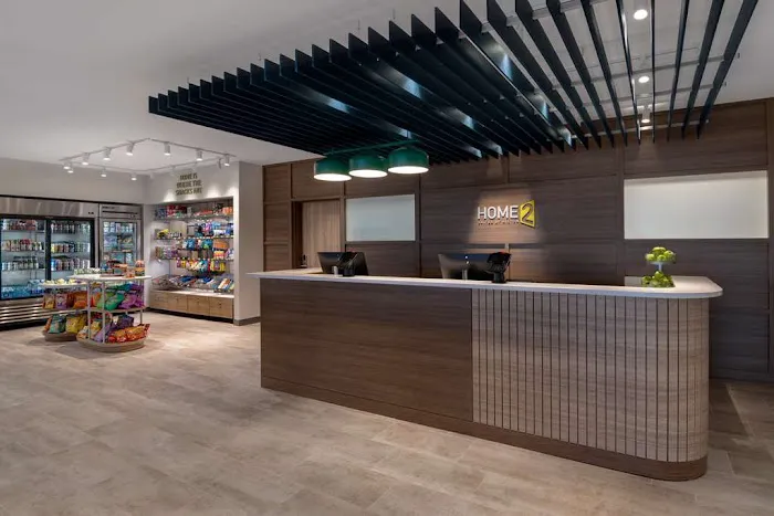 Home2 Suites by Hilton Sheboygan 4