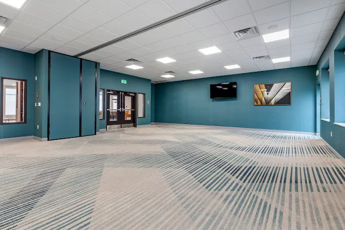 Comfort Suites Cottage Grove - Madison 4