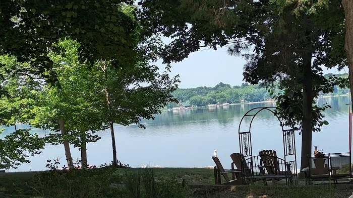 Lake Ripley Lodge 4