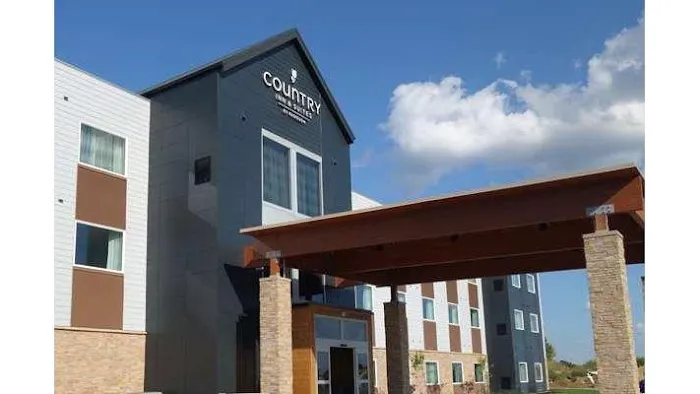 Country Inn & Suites by Radisson, Ft. Atkinson, WI 4