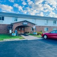 Villa Inn Motel Near Hwy 12 WI Capital O ico