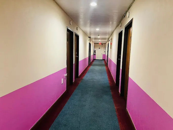 Villa Inn Motel Near Hwy 12 WI Capital O 4