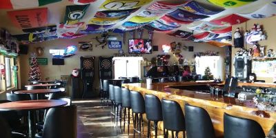 Log Cabin Resort & Tavern