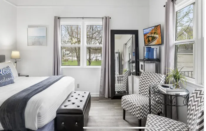 Green Lake Suites 4