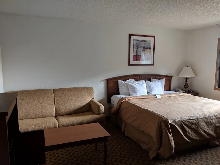 Boarders Inn & Suites by Cobblestone Hotels - Ripon 4