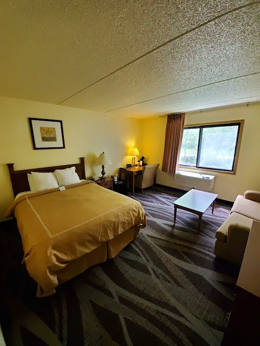 Boarders Inn & Suites by Cobblestone Hotels - Ripon 4