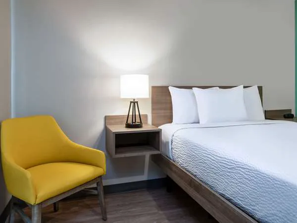 ECHO Suites Extended Stay by Wyndham Madison 4