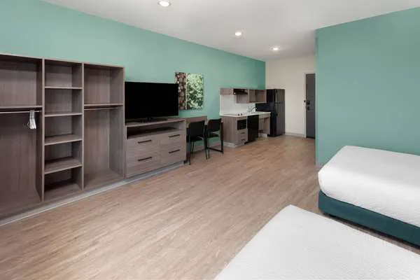 ECHO Suites Extended Stay by Wyndham Madison 4