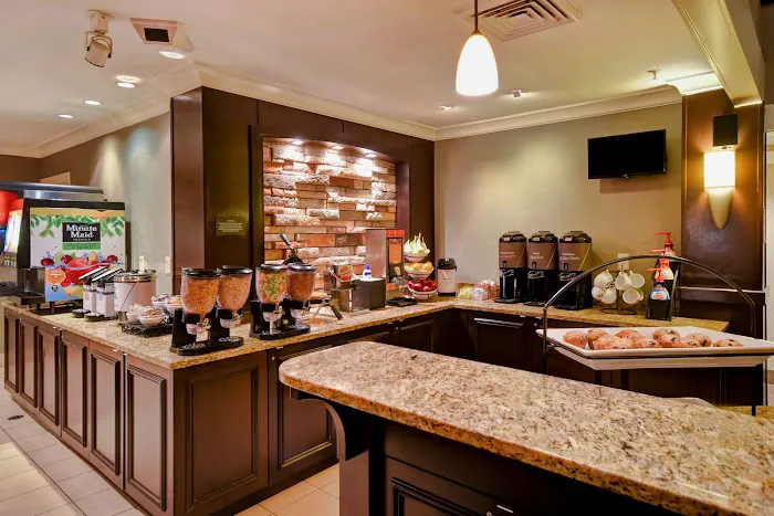 Staybridge Suites Madison-East by IHG 4
