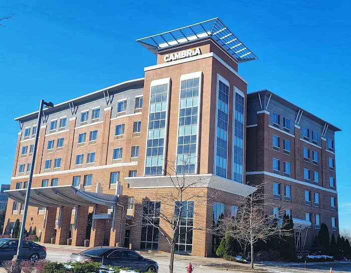 Cambria Hotel Madison East 4