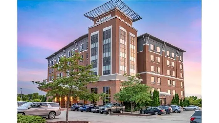 Cambria Hotel Madison East 4