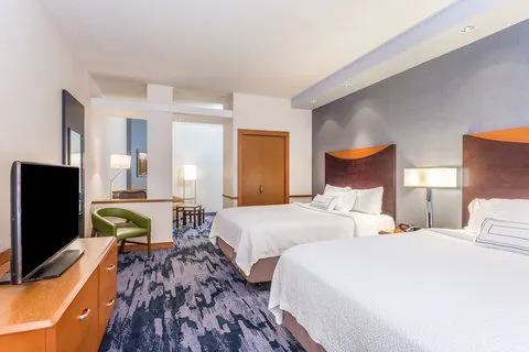 Fairfield Inn & Suites Madison East 4