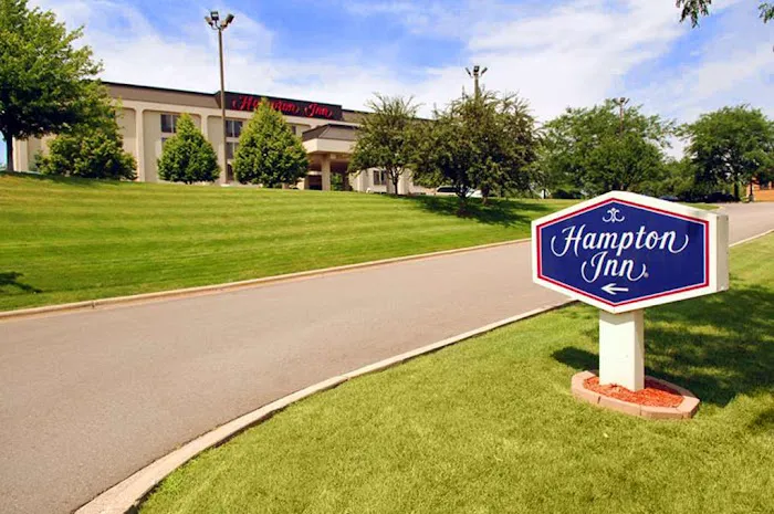 Hampton Inn Madison East 4