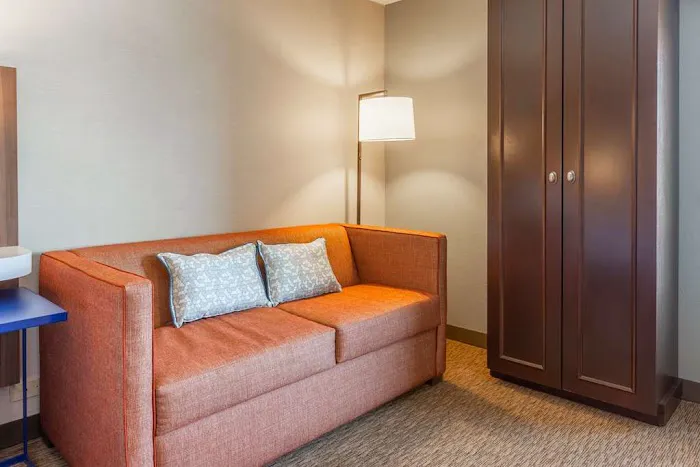 Hampton Inn Madison East 4