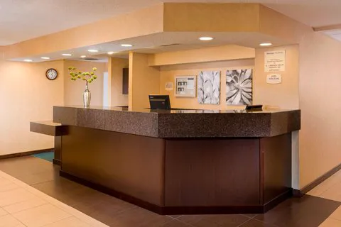Residence Inn Madison East 4