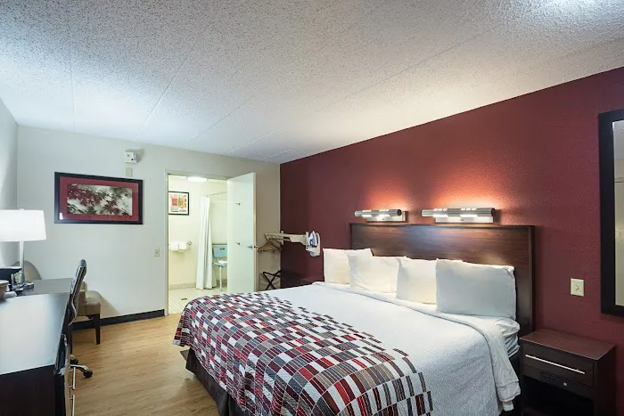 Red Roof Inn Madison, WI 4