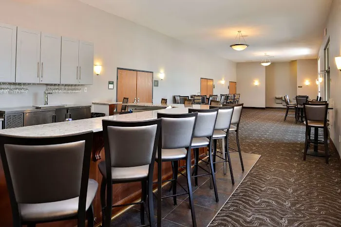 Comfort Inn & Suites Madison North 4