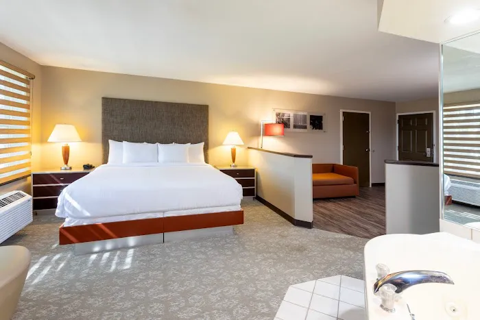 GrandStay Hotel & Suites Waunakee - Madison 4