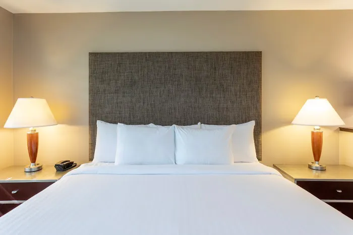 GrandStay Hotel & Suites Waunakee - Madison 4