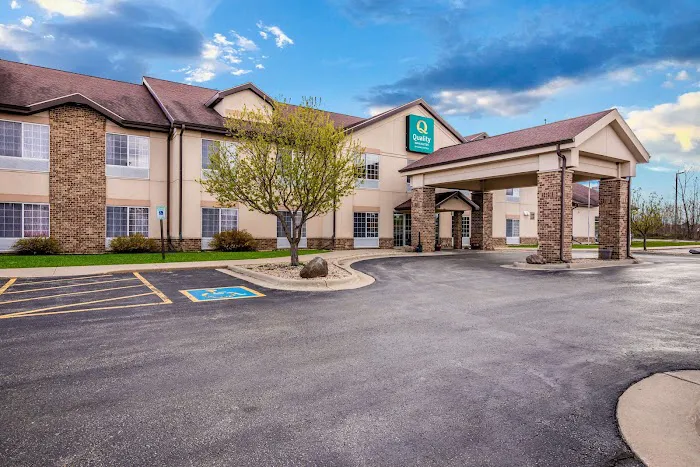 Quality Inn & Suites Lodi I-90 4