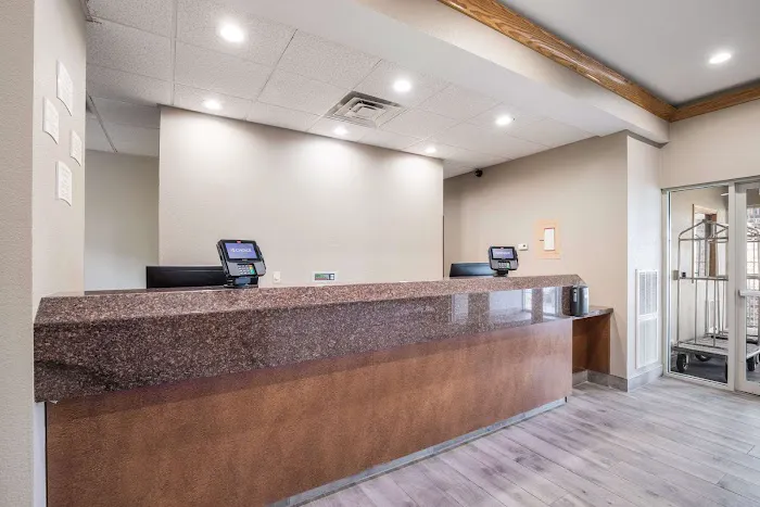 Quality Inn & Suites Lodi I-90 4
