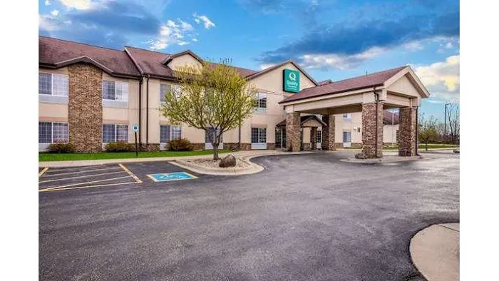 Quality Inn & Suites Lodi I-90 4