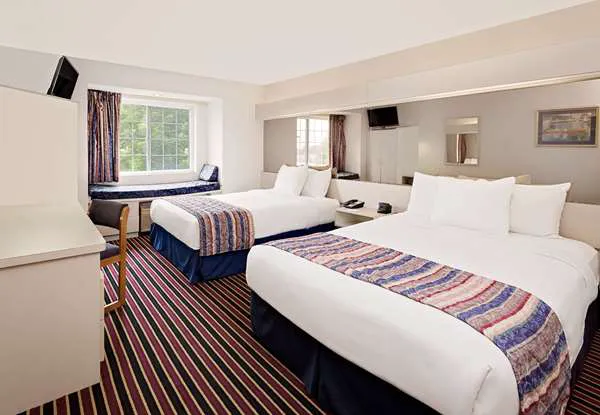 Microtel Inn & Suites by Wyndham Madison East 4
