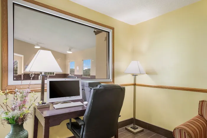 Quality Inn 5