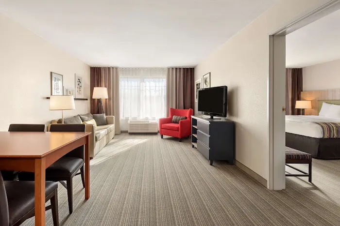 Country Inn & Suites by Radisson, Madison West, WI 5