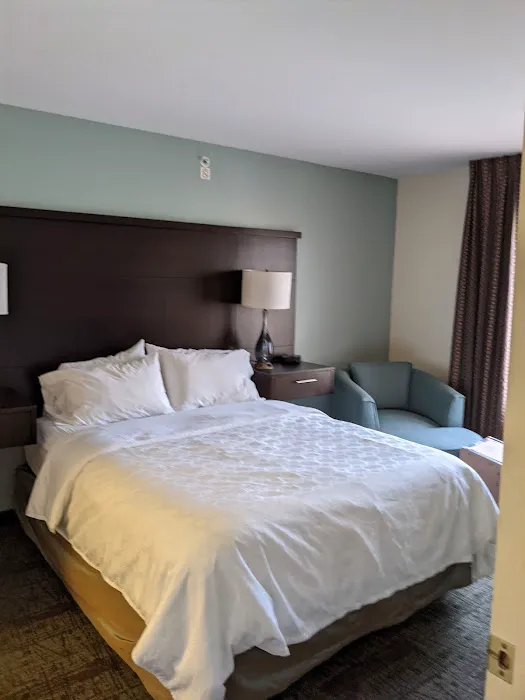 Staybridge Suites Madison West / Middleton 5