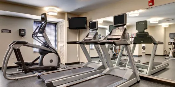 Staybridge Suites Madison West / Middleton 5