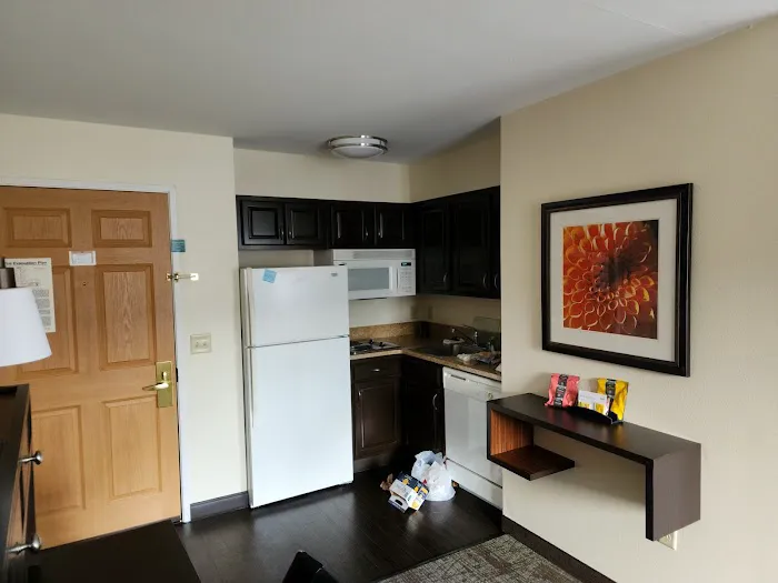 Staybridge Suites Madison West / Middleton 5
