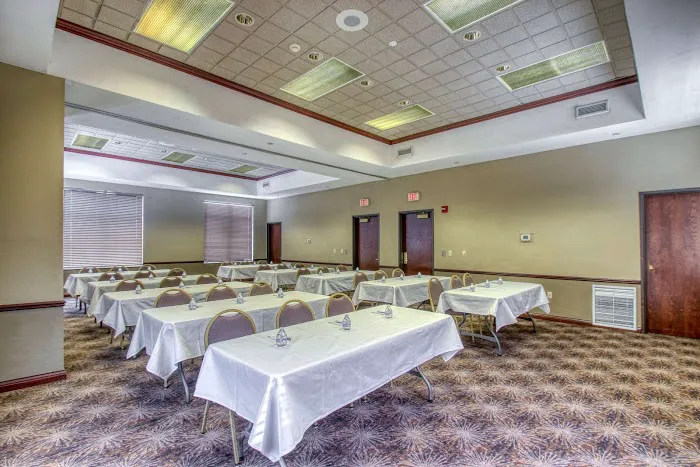 Comfort Suites Madison West - Middleton 4
