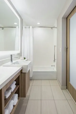 SpringHill Suites Madison 4