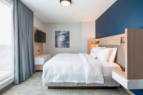 SpringHill Suites Madison 4