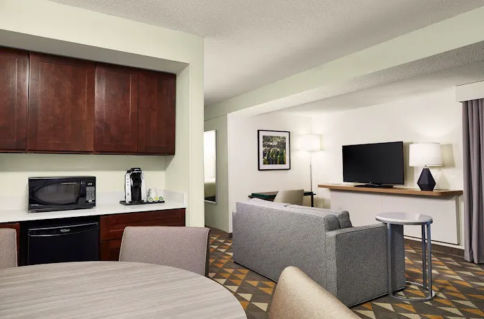Holiday Inn & Suites Madison West - Middleton by IHG 4