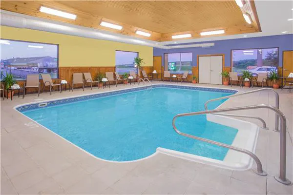 Days Inn by Wyndham Portage 4