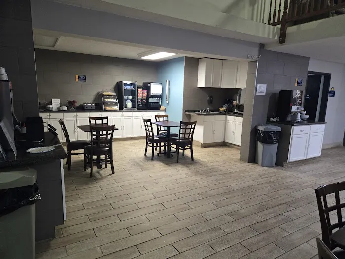 Days Inn by Wyndham Portage 4