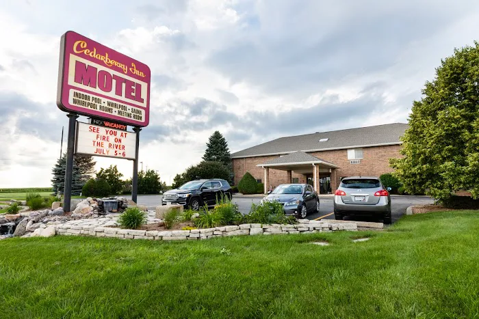 Cedarberry Inn 4