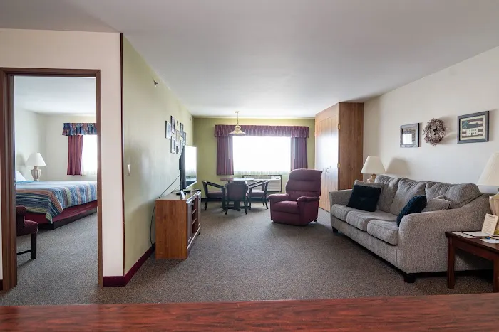 Cedarberry Inn 4
