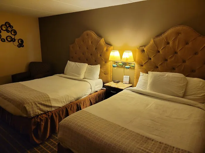 Magnuson Grand Hotel 4