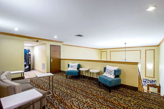 MainStay Suites Madison - Monona 4