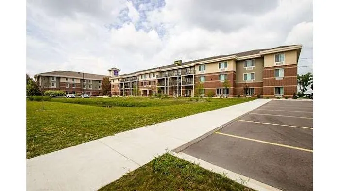MainStay Suites Madison - Monona 4