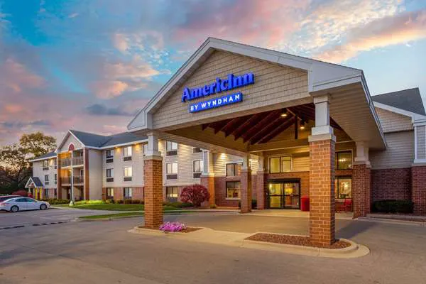 AmericInn by Wyndham Madison South 4